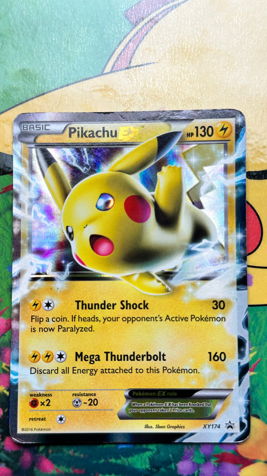 [ Carte ANG ] Pikachu EX - XY174 - Black Star - 2016